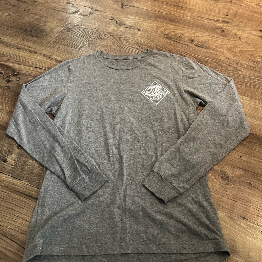 Camp Brand Long Sleeve Size Medium